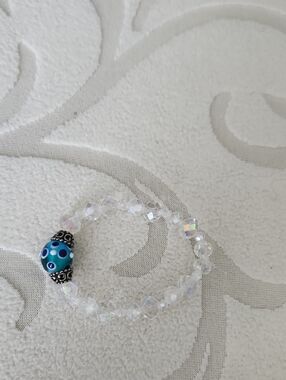 Crystal Bead Bracelet with Blue Accent Bead